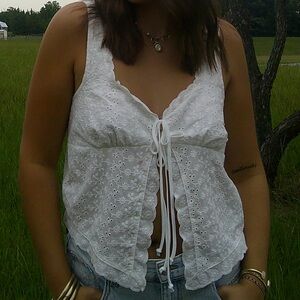 Aeropostale white top